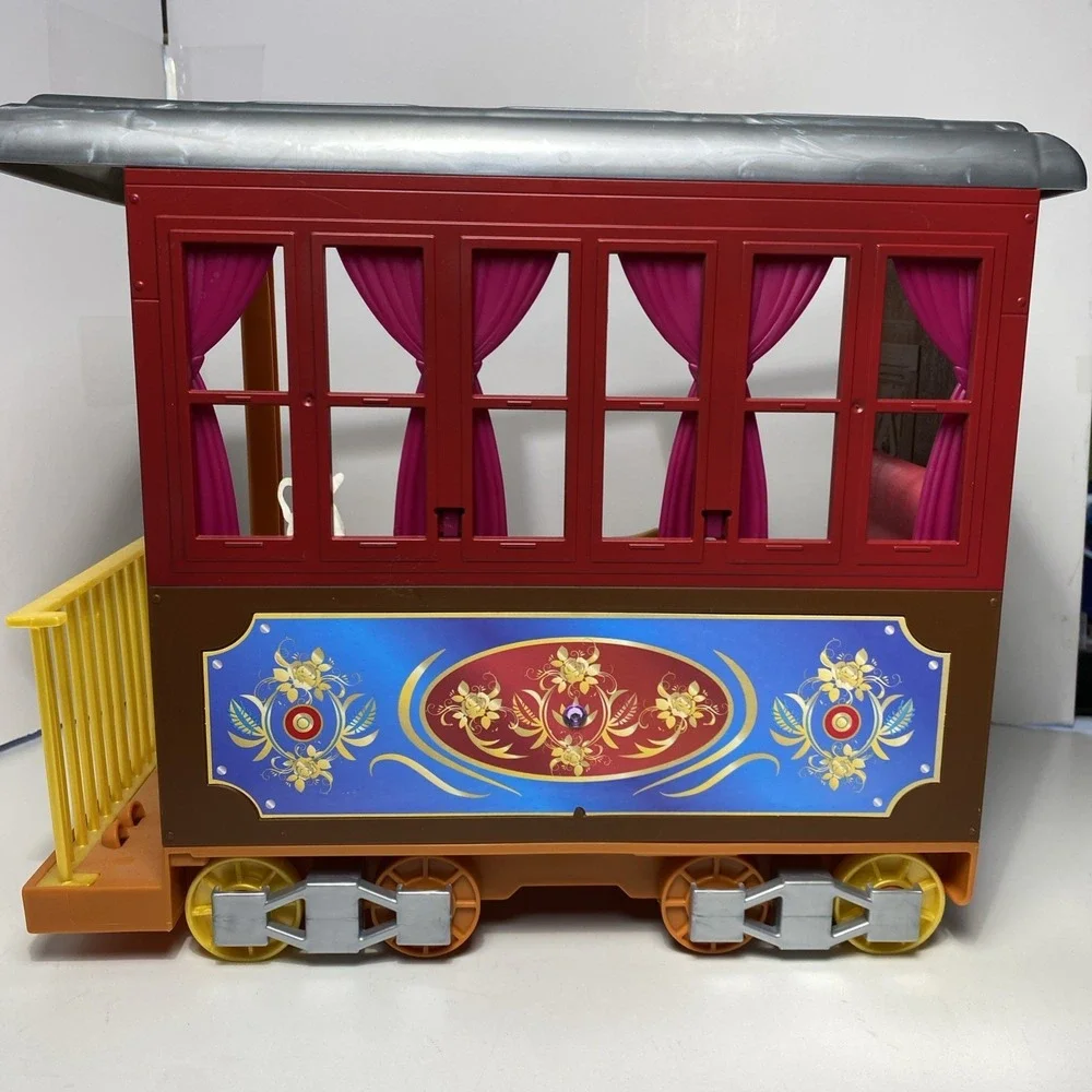 Mattel‎ Spirit Untamed Lucky's Train Home Playset Train And Purse Only
